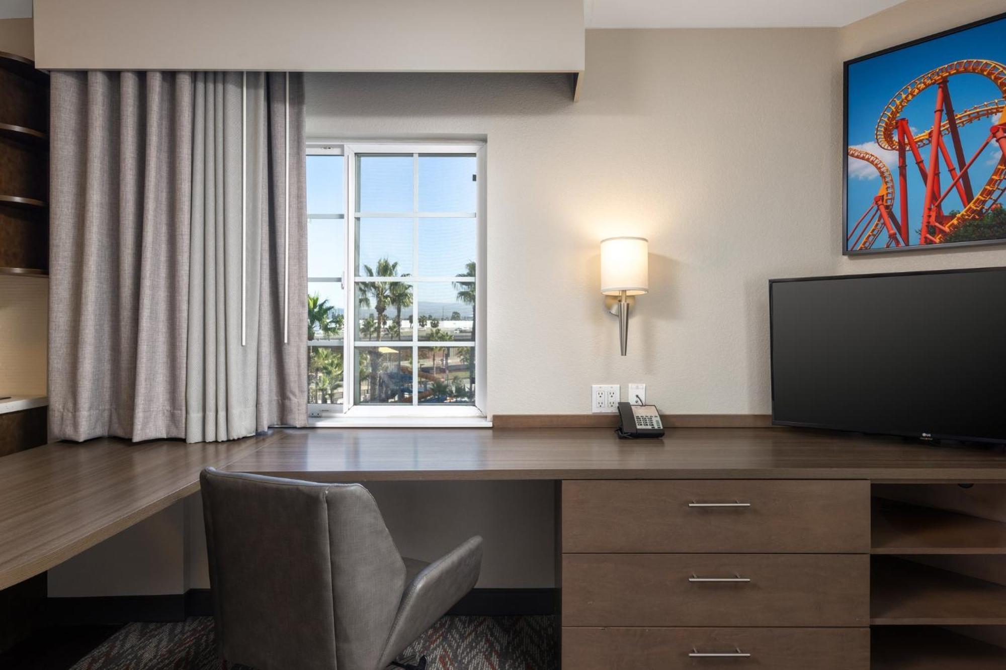 Candlewood Suites Anaheim - Resort Area By Ihg Εξωτερικό φωτογραφία