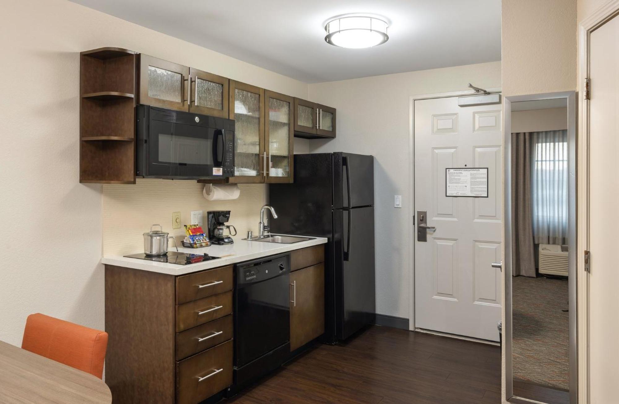 Candlewood Suites Anaheim - Resort Area By Ihg Εξωτερικό φωτογραφία