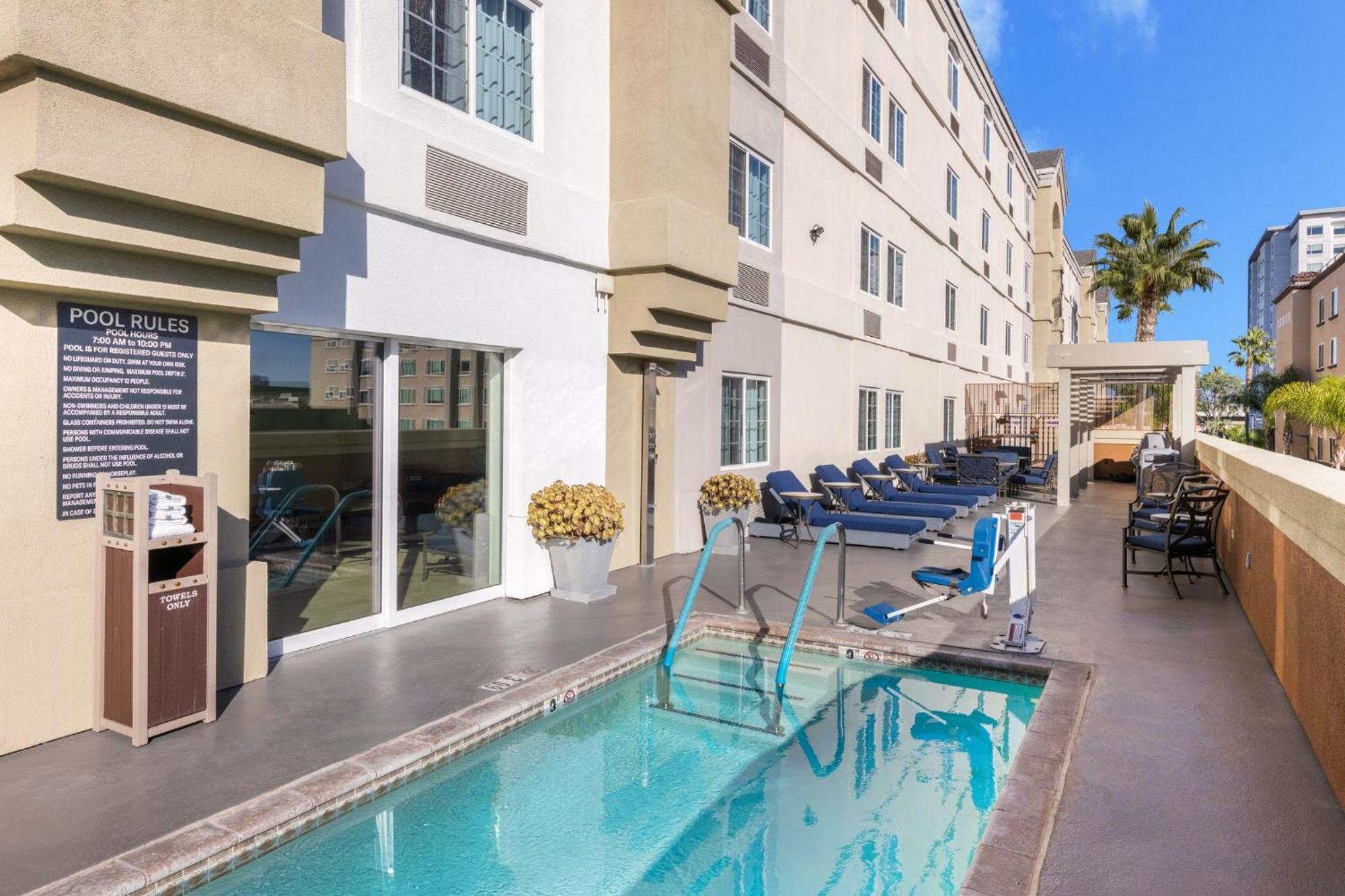 Candlewood Suites Anaheim - Resort Area By Ihg Εξωτερικό φωτογραφία